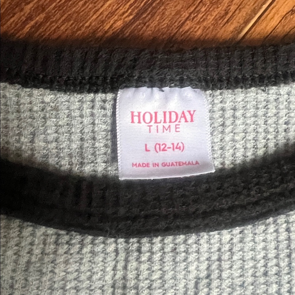 Christmas Raglan Shirt - Picture 3 of 3